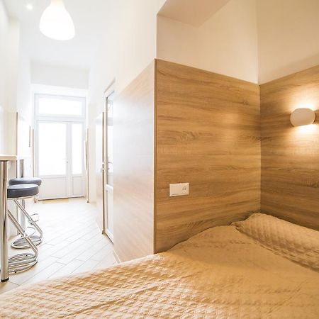 Apartment On Kulisha 29-А Лвив Екстериор снимка